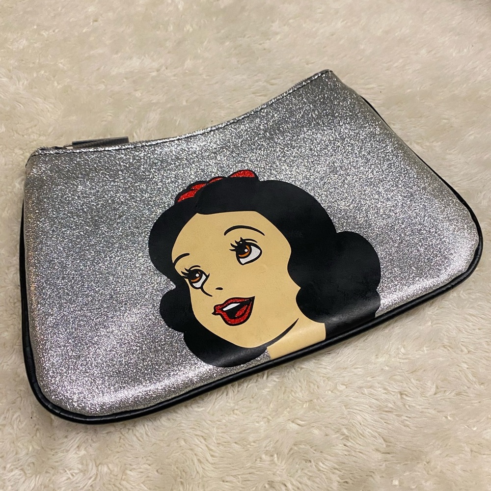 Danielle Nicole Silver and Black pouch with Snow White and the Evil Queen